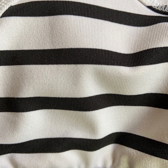 Athleta Stripe Triple Dare Bra - Picture 6 of 12